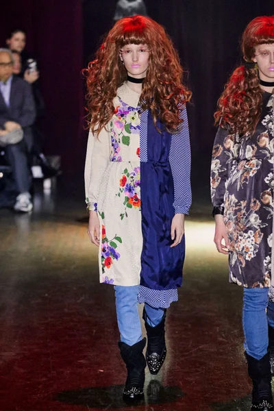 Look 37